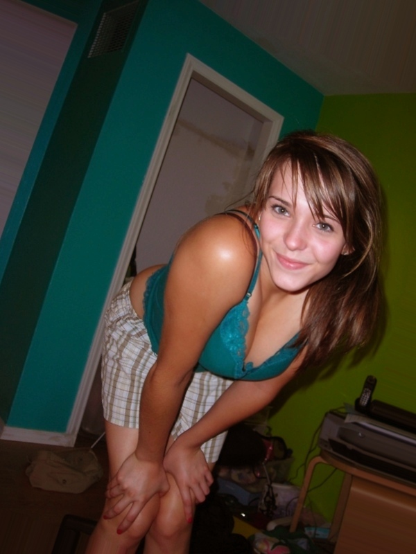 Meet hot guys for crazy dating hookups in Oshawa in Ontario